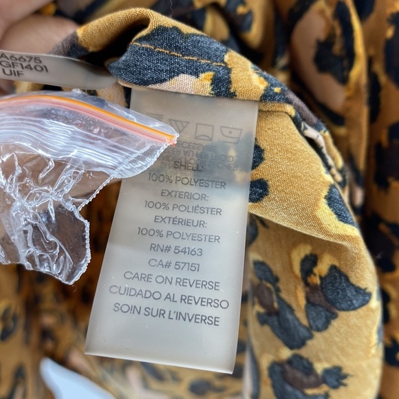 Karl Lagerfeld leopard pink heart oversized button down pockets avant-garde - Picture 7 of 8